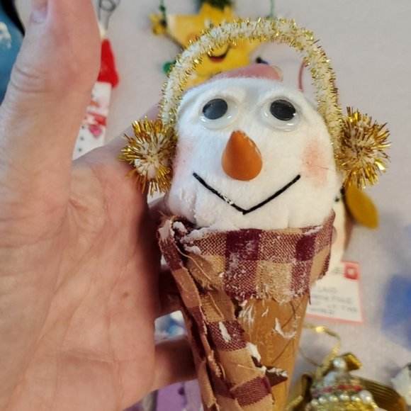 •Lot of 10 handcrafted Christmas Holiday ornaments•Snowman•Victorian•Santa• - Picture 10 of 16